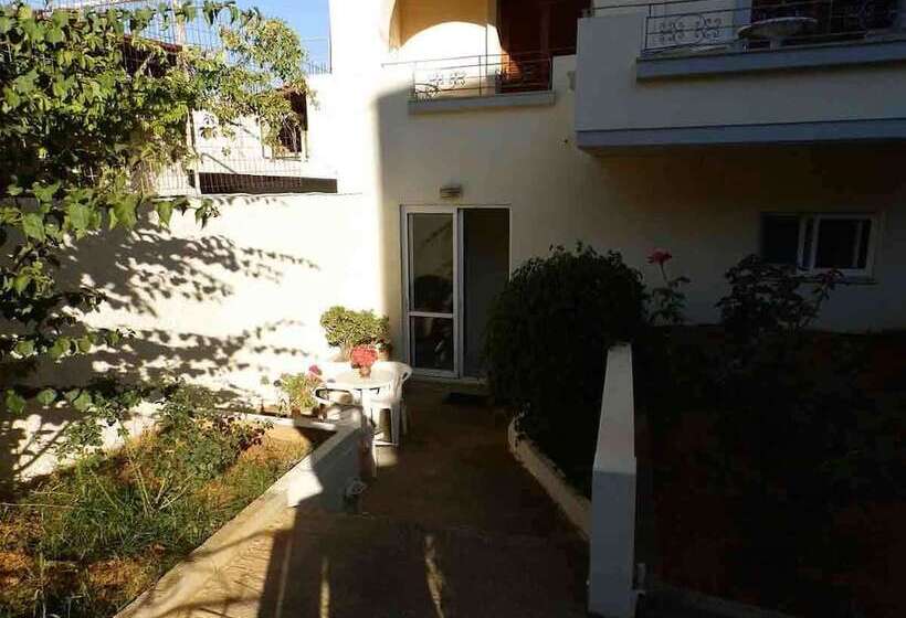 בית מלון כפרי Alexandra