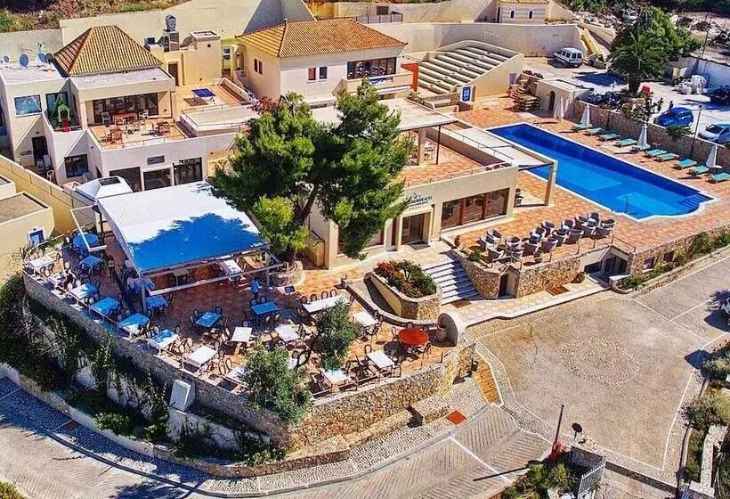 هتل Alonissos Beach Bungalows And Suites