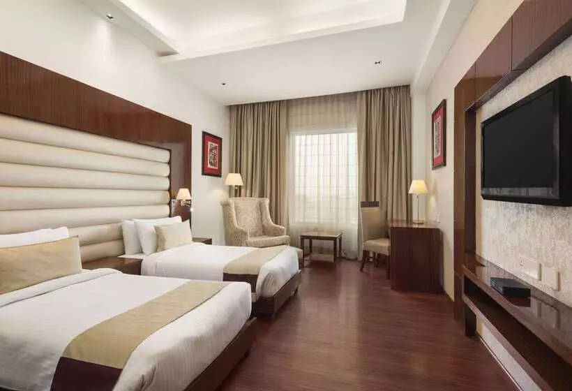 Days Hotel By Wyndham Panipat