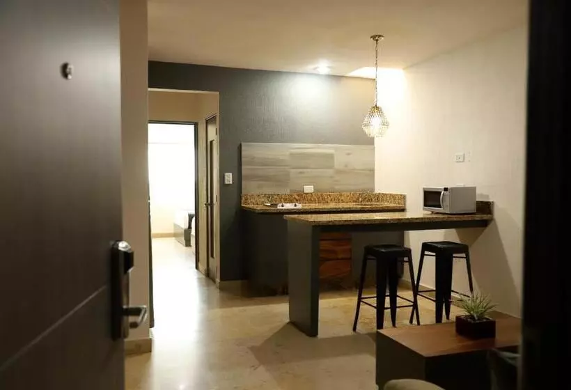 هتل Homesuites Rotarismo