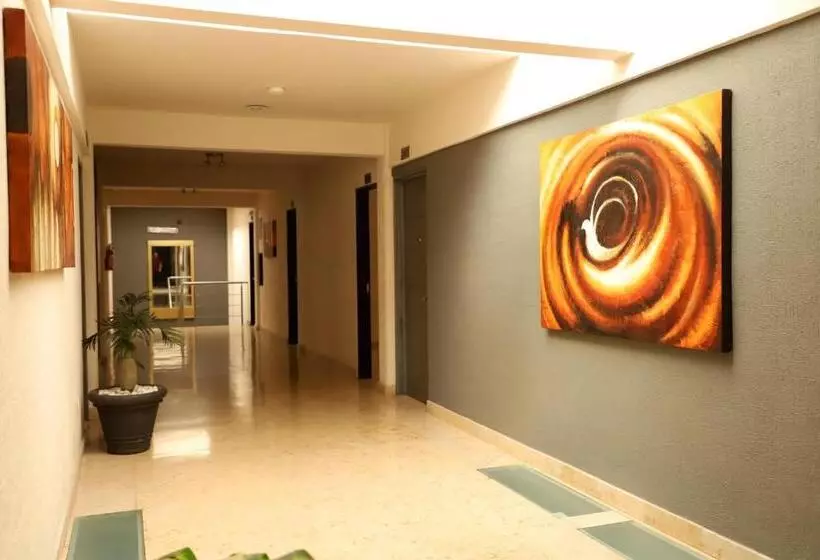 هتل Homesuites Rotarismo