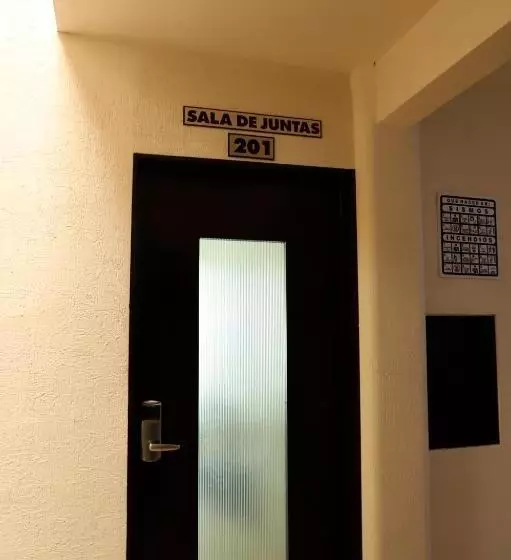 هتل Homesuites Rotarismo