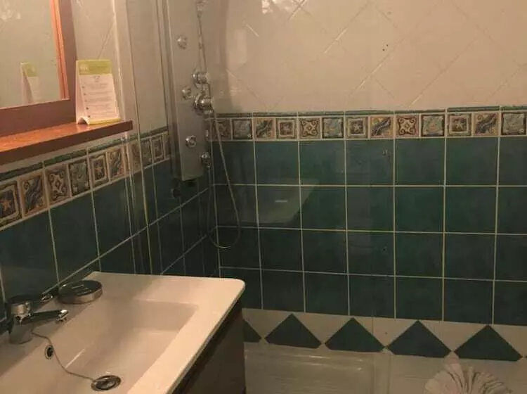 هتل Clair De Lune