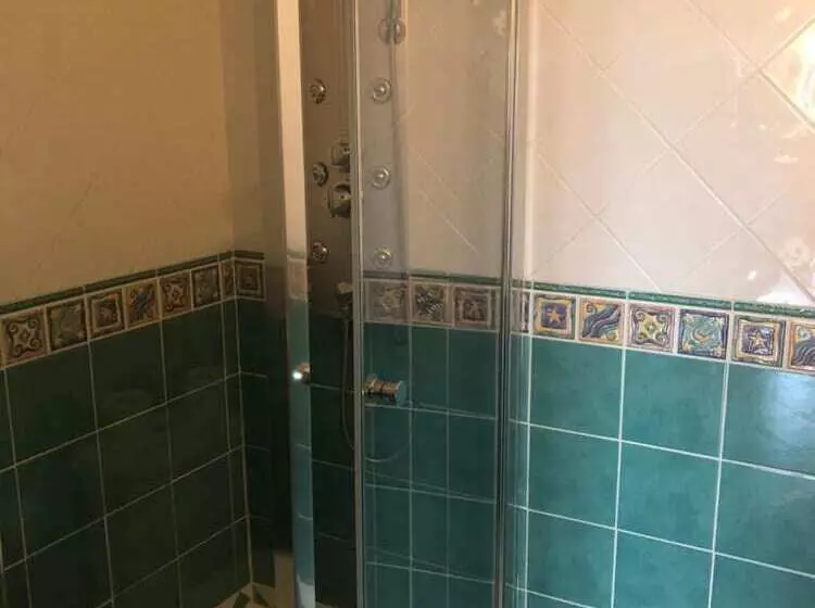 هتل Clair De Lune