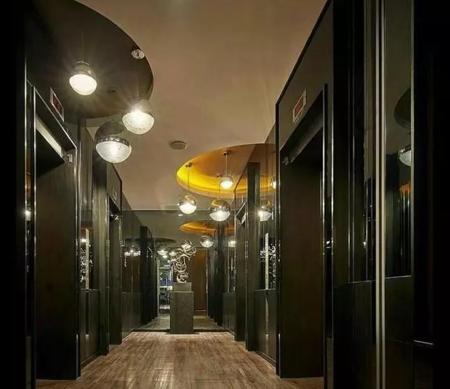 Hotel Maritime Luxury Suites