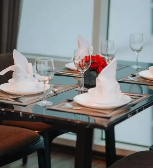Hotel Maritime Luxury Suites