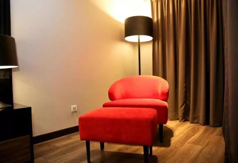 Hotel Maritime Luxury Suites