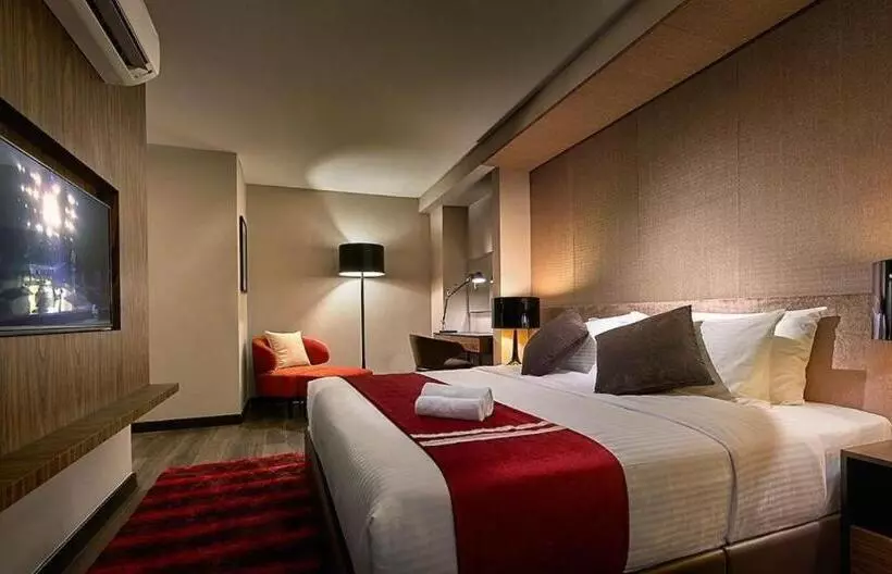 Hotel Maritime Luxury Suites