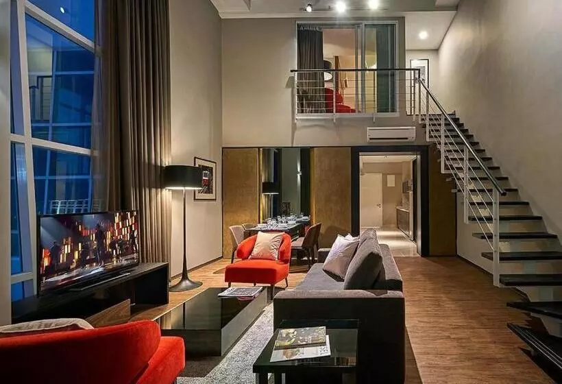 Hotel Maritime Luxury Suites