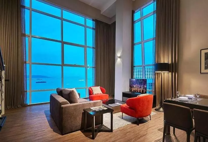 Hotel Maritime Luxury Suites