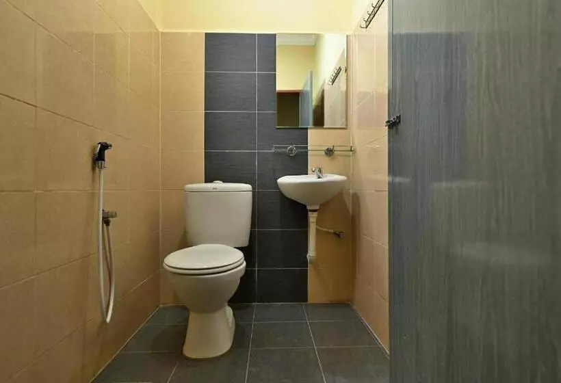 فندق على الطريق Langkawi Tok Jah Guest House Pantai Cenang