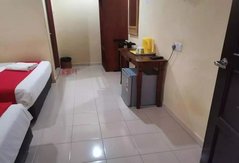 فندق على الطريق Langkawi Tok Jah Guest House Pantai Cenang
