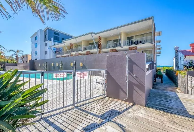 On The Beach Resort Bribie Island