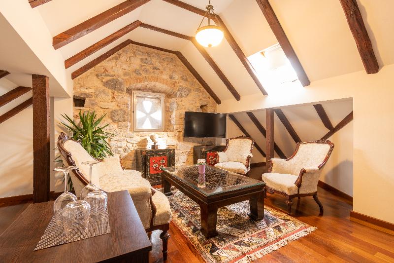 펜션 B&b Heritage Villa Apolon