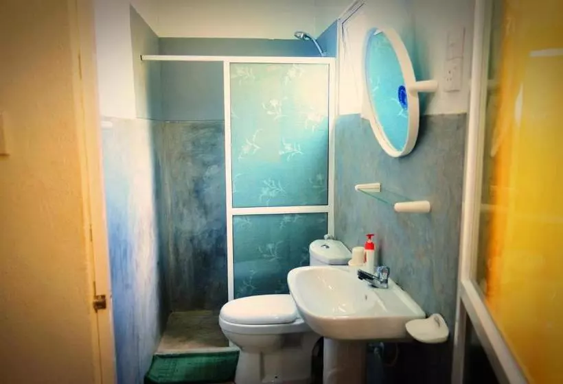 פנסיון Holiday Inn Unawatuna