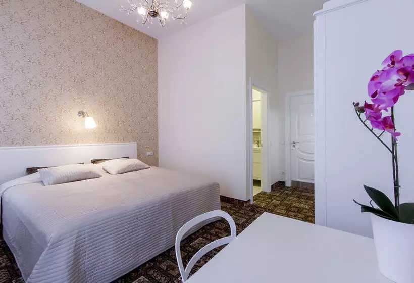 پانسیون Real House