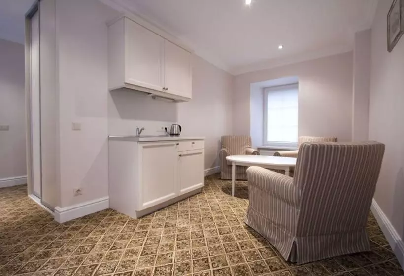 پانسیون Real House