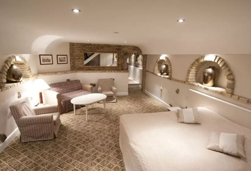 پانسیون Real House