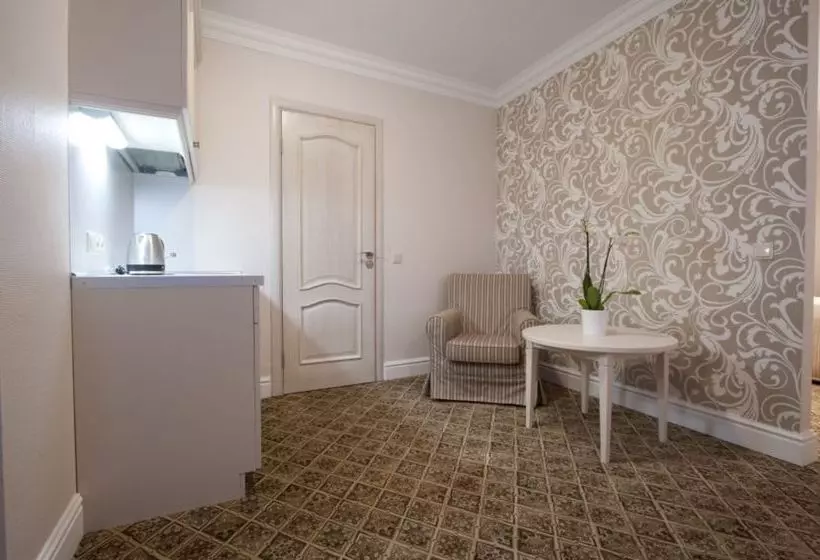 پانسیون Real House