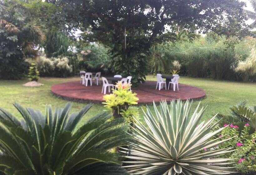 Resort Stevensons At Manase