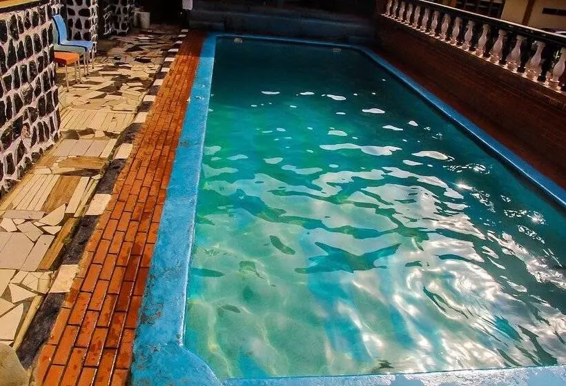 هتل Divine Fountain Ajao