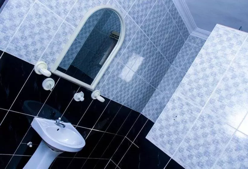 هتل Divine Fountain Ajao