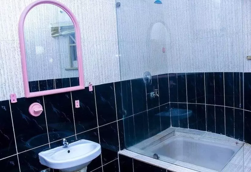 هتل Divine Fountain Ajao