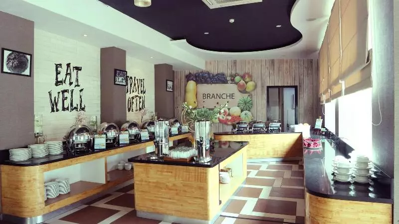 فندق Golden Tulip Essential Belitung