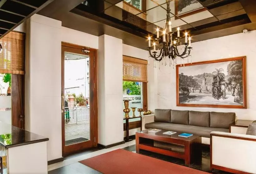 Kandy City Hotel By Earl S
