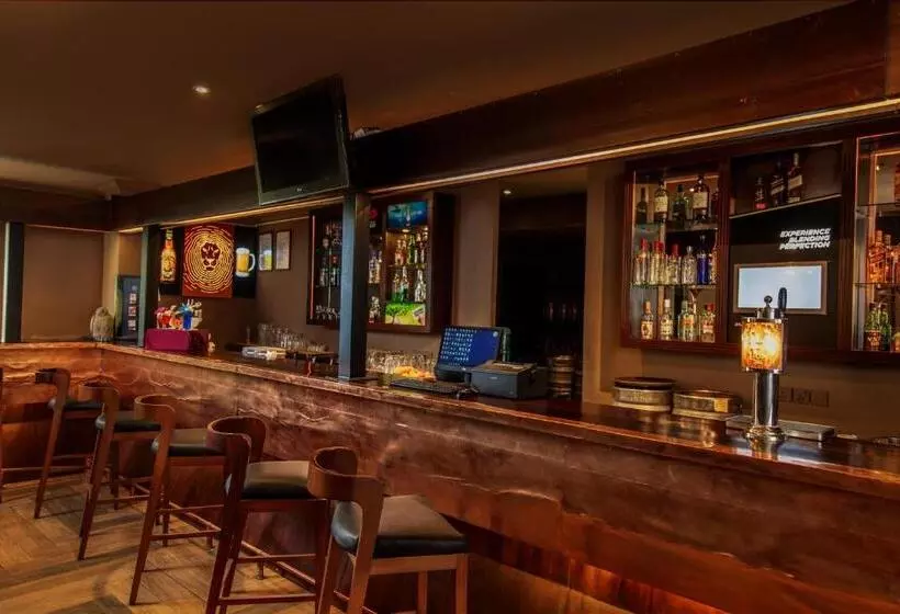 Kandy City Hotel By Earl S