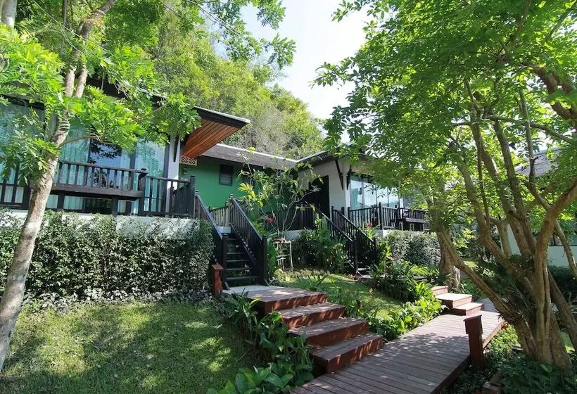 هتل Numsai Khaosuay Resort