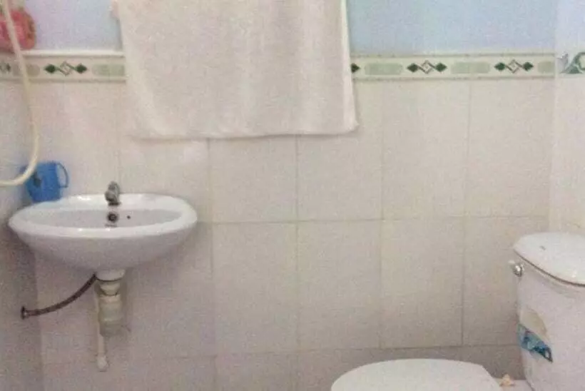 Отель Phuong Hang Guesthouse