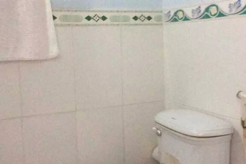 Отель Phuong Hang Guesthouse