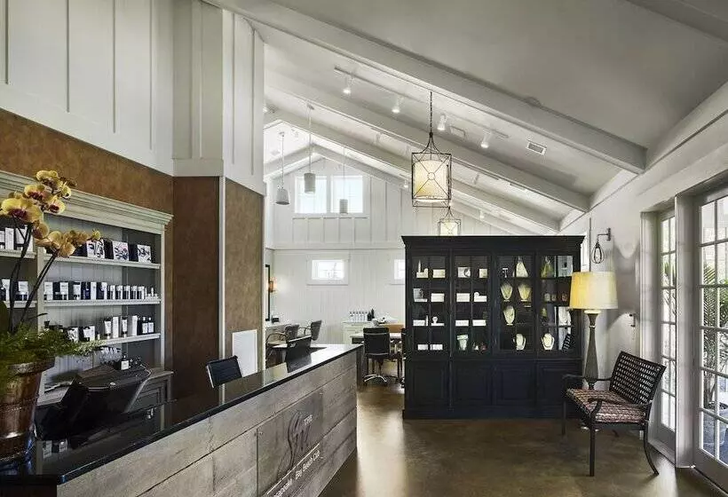 Отель The Inn At Chesapeake Bay Beach Club