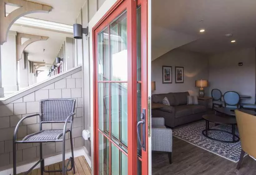 Отель The Inn At Chesapeake Bay Beach Club