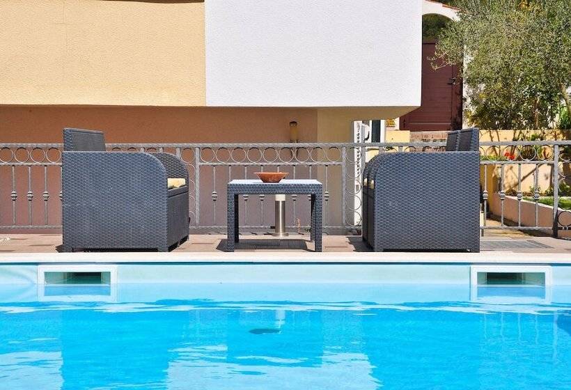 Villa Vanilla With Heated Pool