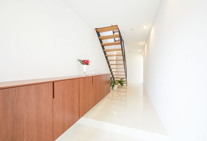 E Horizon Resort Condominium Sesoko