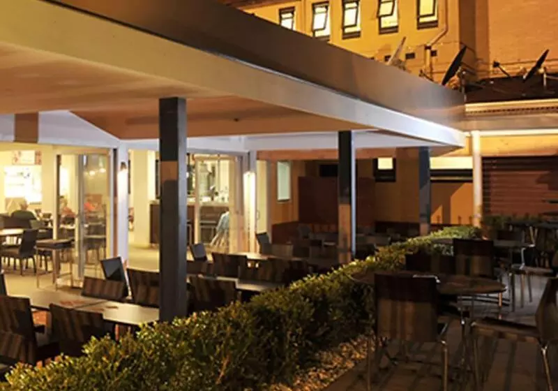 Grand Hotel And Studios