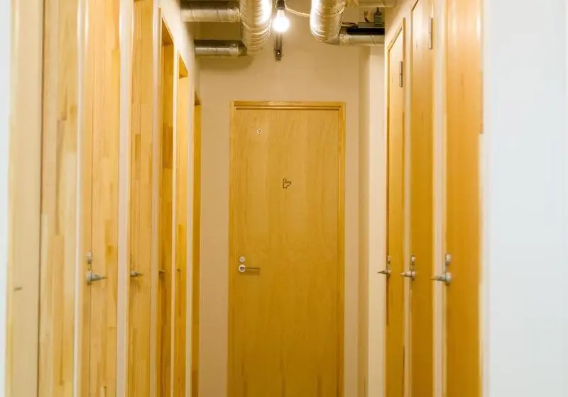 Hostel Tangatable