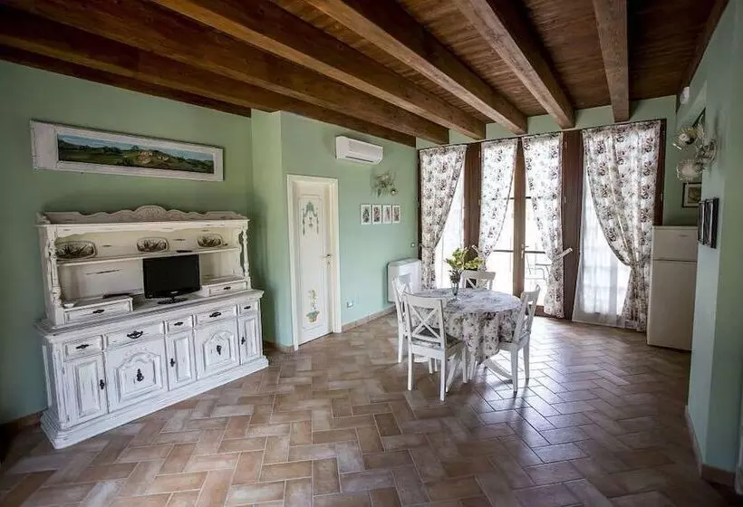 ホテル Agriturismo I Granai