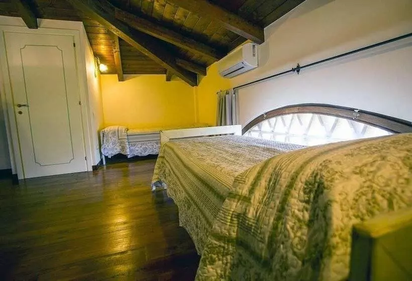 ホテル Agriturismo I Granai