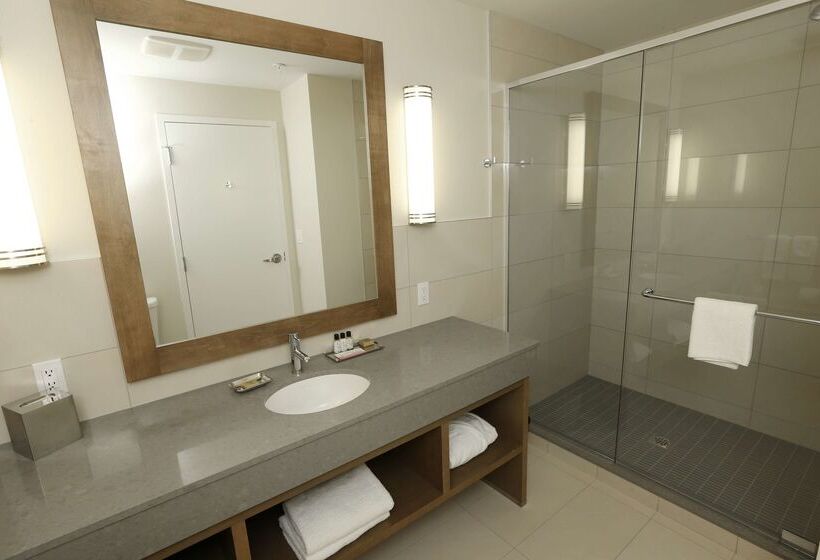 Hotel Best Western Plus Sawridge Suites