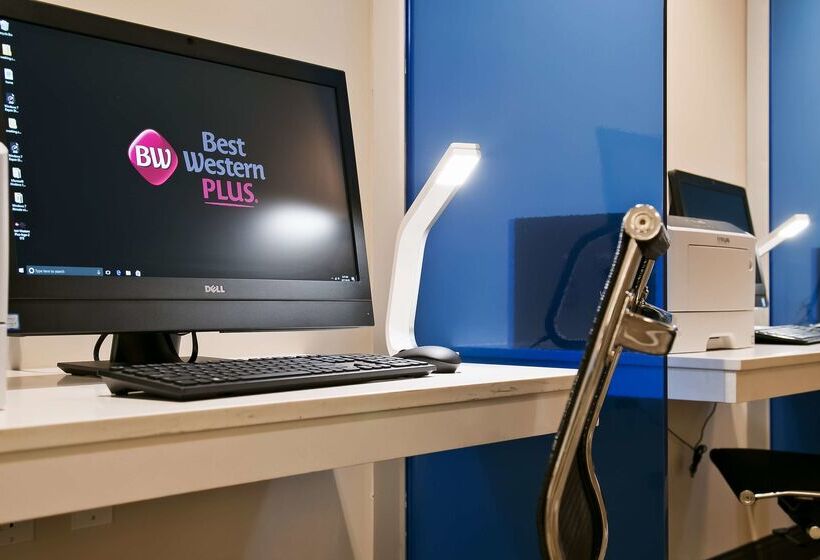 Hotel Best Western Plus Sawridge Suites