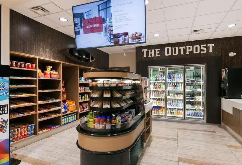 Hotel Best Western Plus Sawridge Suites