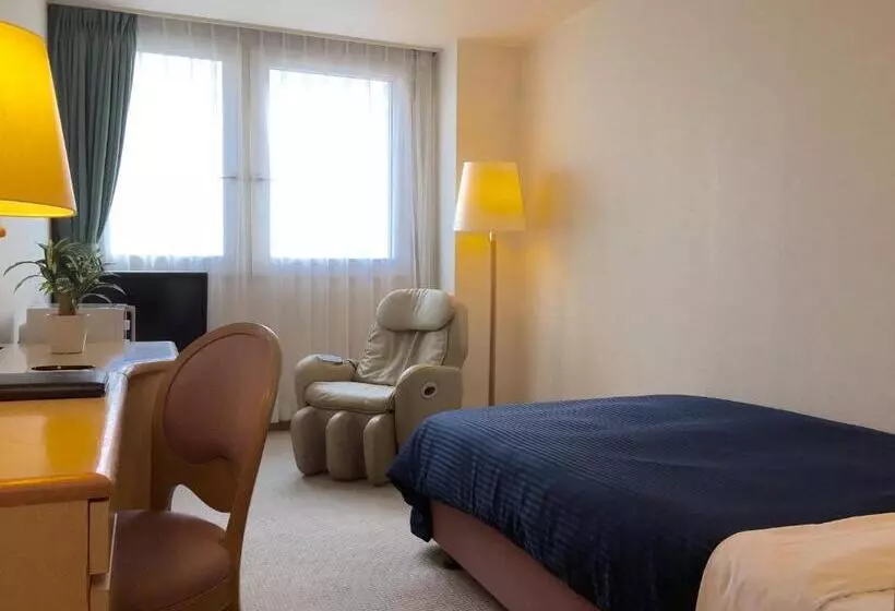 Отель Livemax Sapporo Ekimae