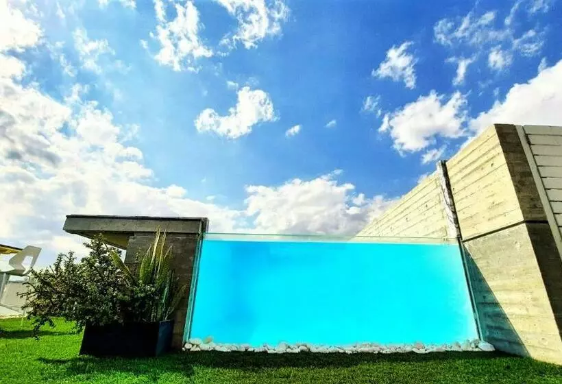 هتل Lokàl Boutique