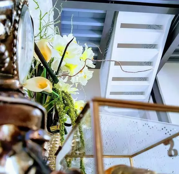 هتل Lokàl Boutique