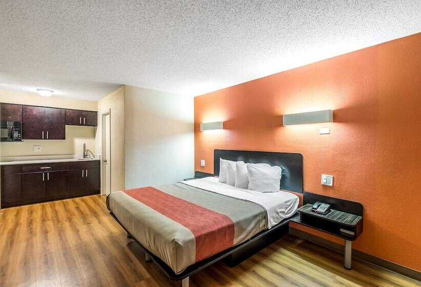 酒店 Red Carpet Inn New Brunswick