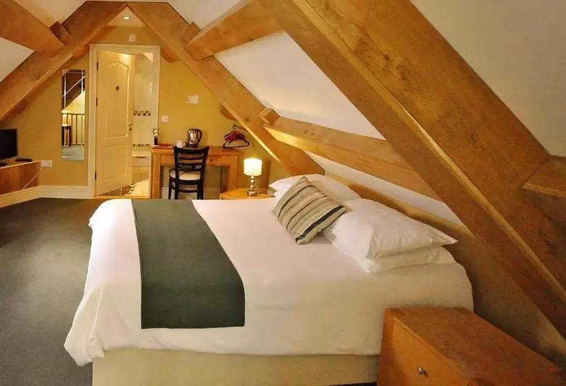 בית מלון כפרי The Castle