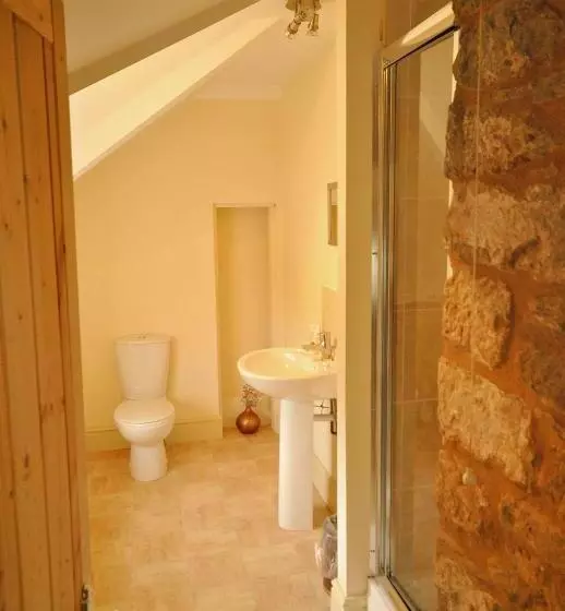 בית מלון כפרי The Castle